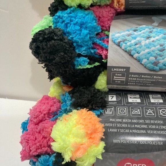 Red Heart Pomp A Doodle Jumbo Yarn Bright Lights Neon Black Pom Pom - Picture 2 of 13